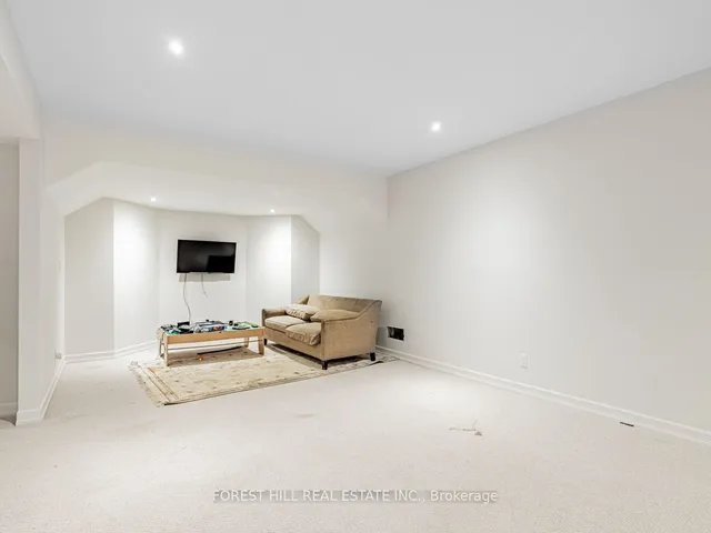 Additional image 23 of 73 Larkfield Dr