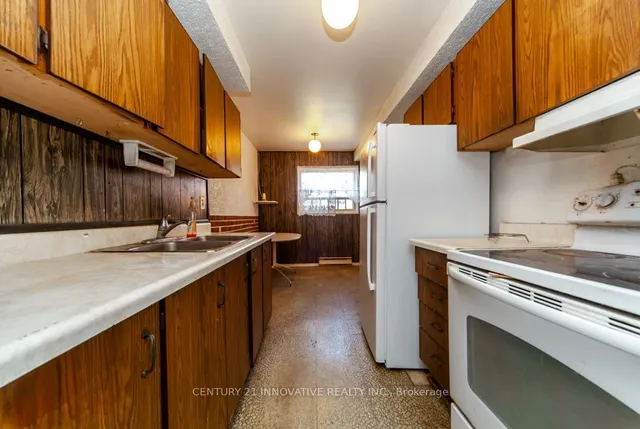 Additional image 17 of 5 Wiggens Crt