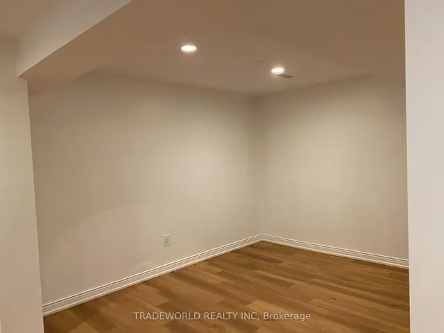 Additional image 36 of 133 Bannatyne Dr