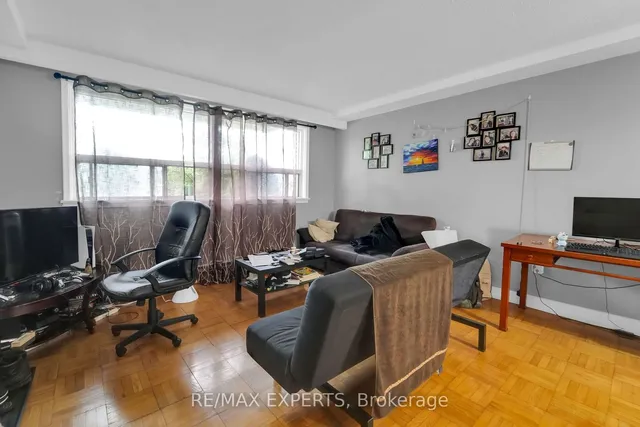 Additional image 21 of 44 Elway Crt