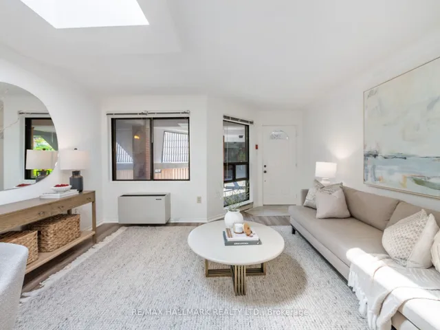 Additional image 5 of 2112 Queen St Unit 23