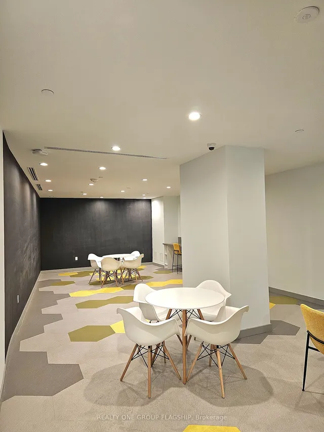 Additional image 20 of 28 Freeland St Unit 4304