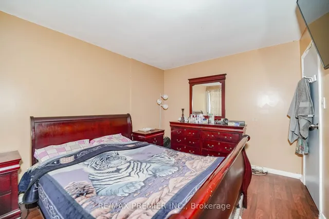 Additional image 16 of 2901 Jane St Unit 89