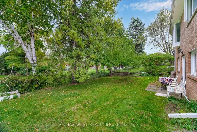 Additional image 39 of 50 Bruce Farm Dr