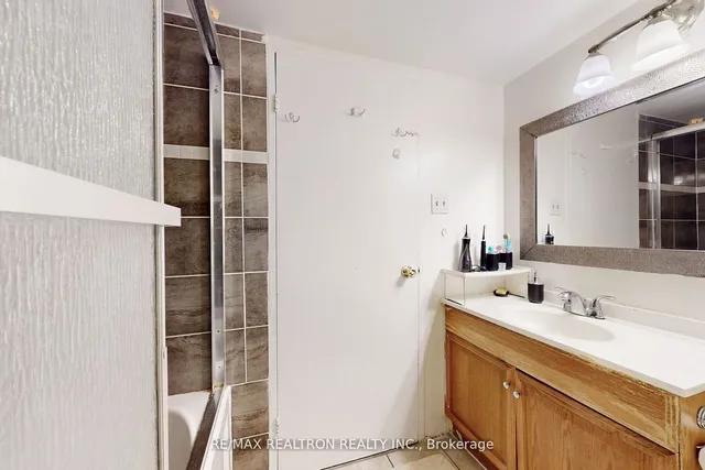 Additional image 32 of 3380 Eglinton Ave Unit 1411
