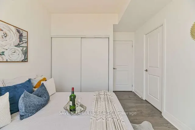 Additional image 22 of 17 Zorra St Unit 1906