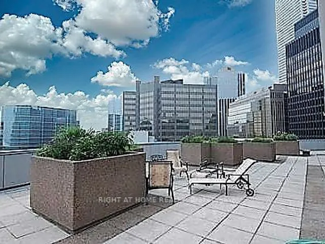 Additional image 4 of 33 University Ave Unit 2507