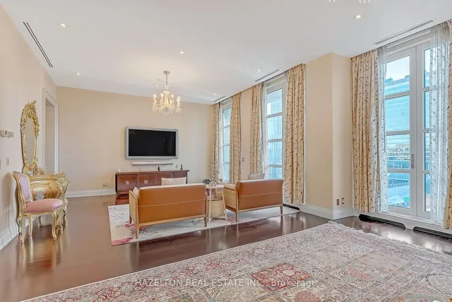 Additional image 22 of 118 Yorkville Ave Unit 601