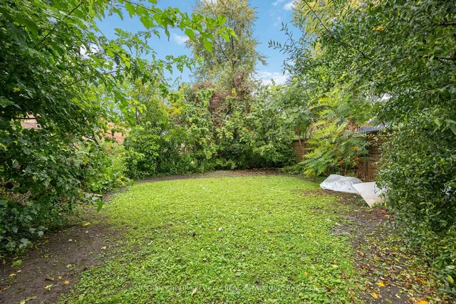 Additional image 28 of 1104 Glengrove Ave