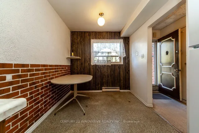 Additional image 18 of 5 Wiggens Crt