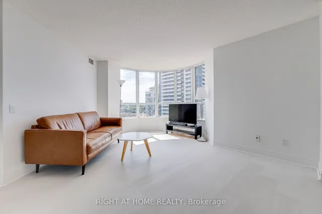 Additional image 20 of 5 Northtown Way Unit 702