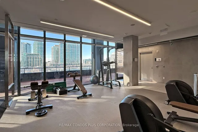 Additional image 26 of 19 Western Battery Rd Unit 315