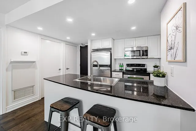 Additional image 5 of 231 Fort York Blvd Unit 327