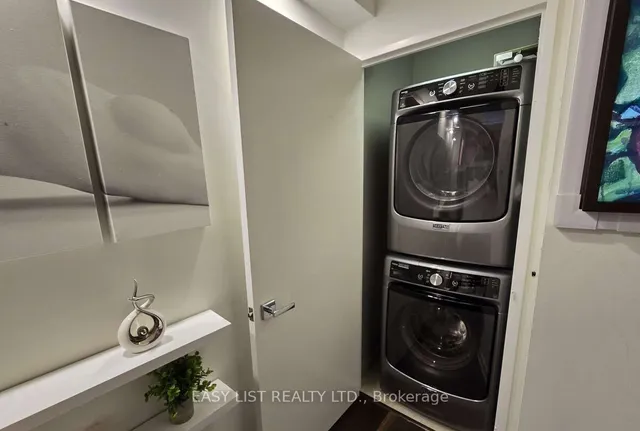 Additional image 22 of 36 Charlotte St Unit 501