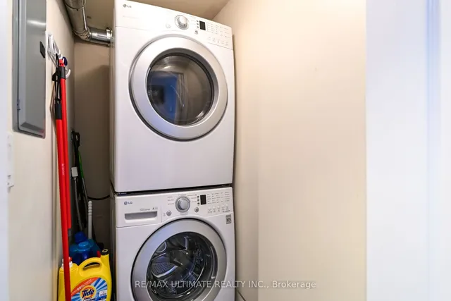 Additional image 12 of 2088 Lawrence Ave Unit 403