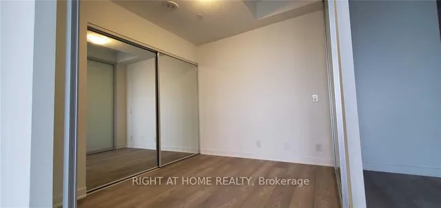 Additional image 10 of 120 Parliament St Unit 1308