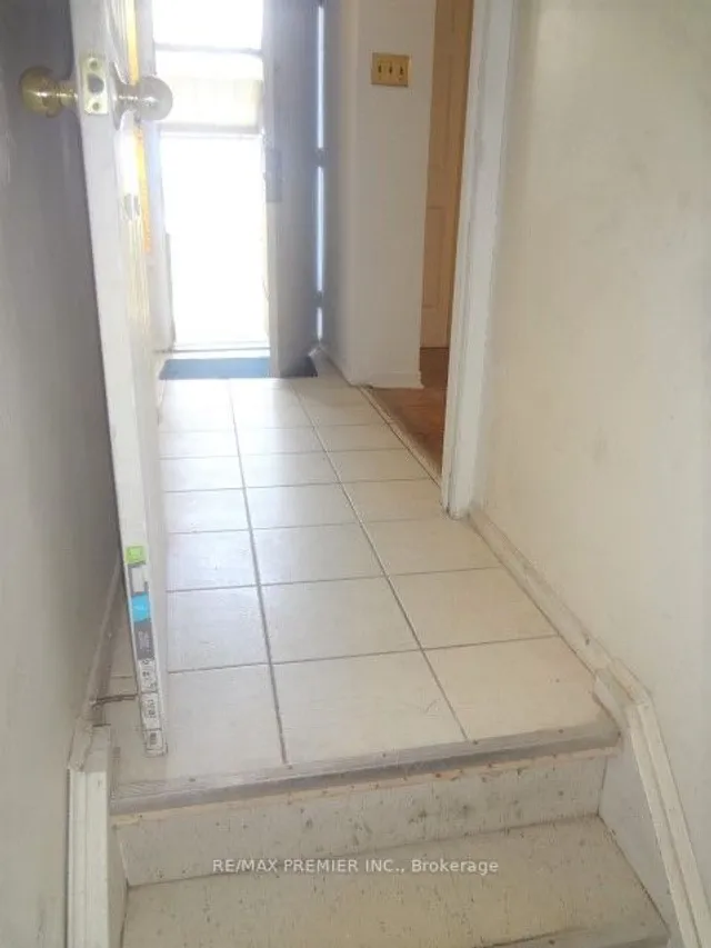 Additional image 8 of 260 John Garland Blvd Unit 231