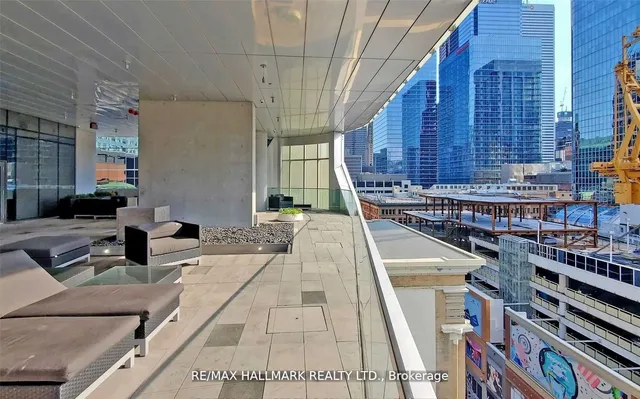 Additional image 31 of 197 Yonge St Unit 3114