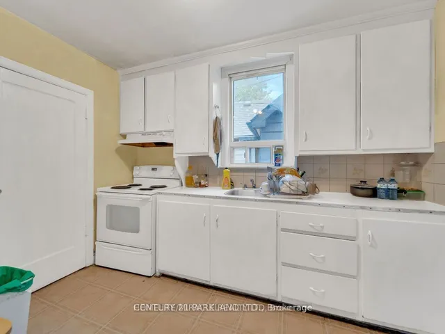 Additional image 17 of 304 Donlands Ave