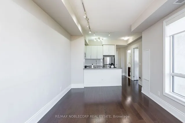 Additional image 8 of 840 Queens Plate Dr Unit 805