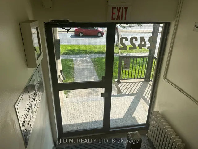 Additional image 21 of 2422 Keele St