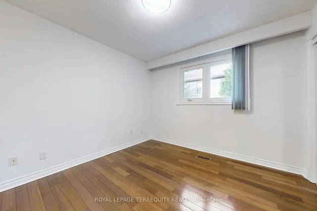 Additional image 16 of 219 Dunview Ave