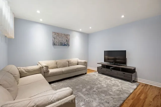 Additional image 24 of 6 LACHINE Crt