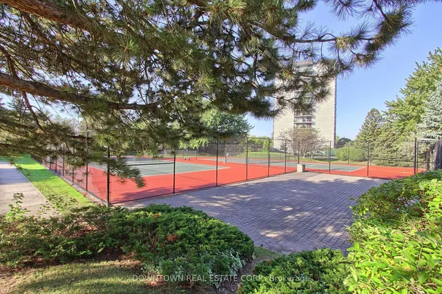 Additional image 36 of 1121 Steeles Ave Unit 406