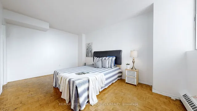 Additional image 17 of 3380 Eglinton Ave Unit 1709