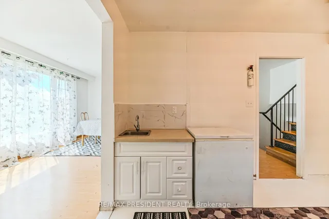 Additional image 11 of 14 Milkwood Ave