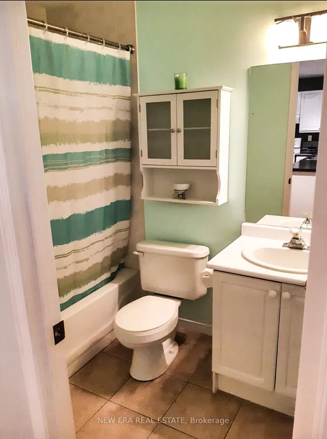 Additional image 9 of 4198 Dundas St Unit 210