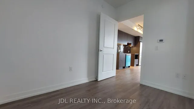Additional image 4 of 395 Bloor St Unit 1402