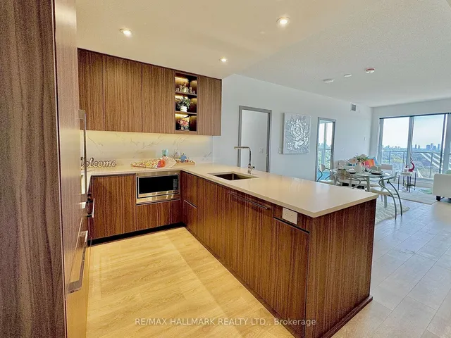 Additional image 7 of 25 Mcmahon Dr Unit 1902