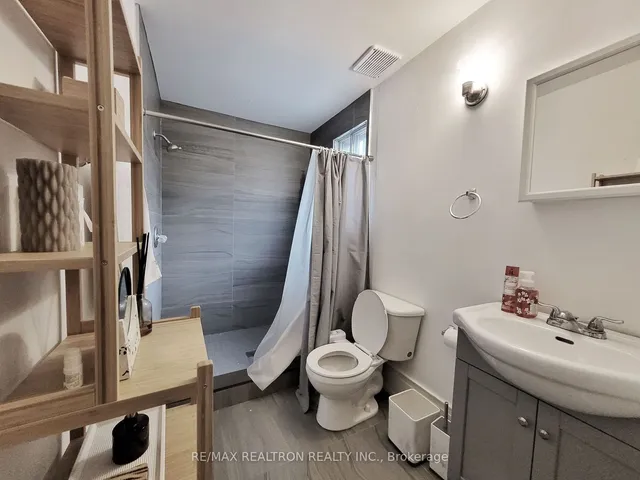 Additional image 25 of 185 Steeles Ave