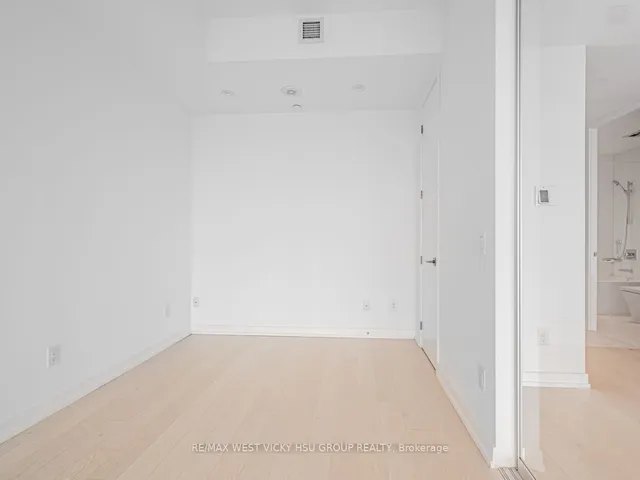 Additional image 19 of 488 University Ave Unit 5302