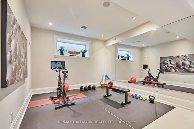 Additional image 32 of 75 Lorraine Dr