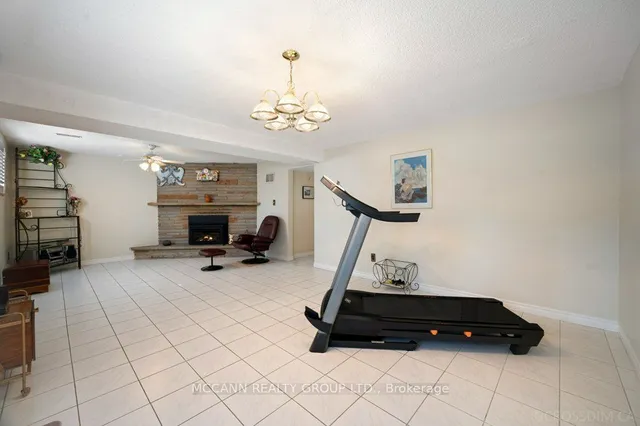 Additional image 29 of 403 Melrose Ave