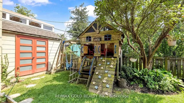 Additional image 36 of 73 Eleventh St