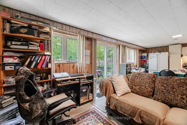 Additional image 32 of 50 Bruce Farm Dr