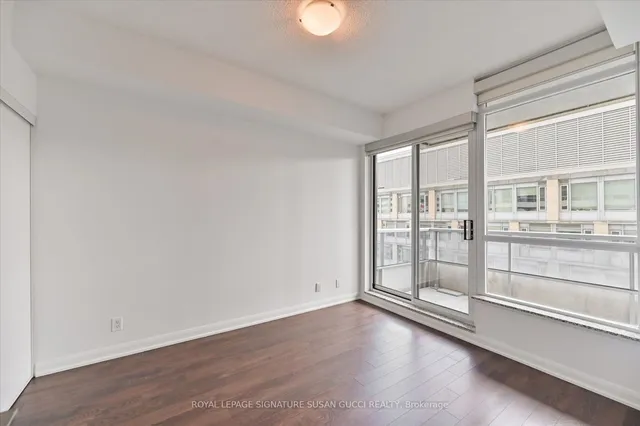 Additional image 19 of 500 Sherbourne St Unit 907