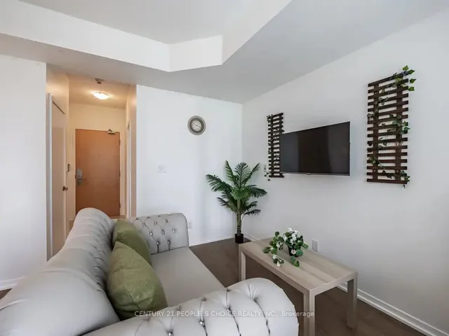 Additional image 4 of 65 Bremner Blvd Unit 1203