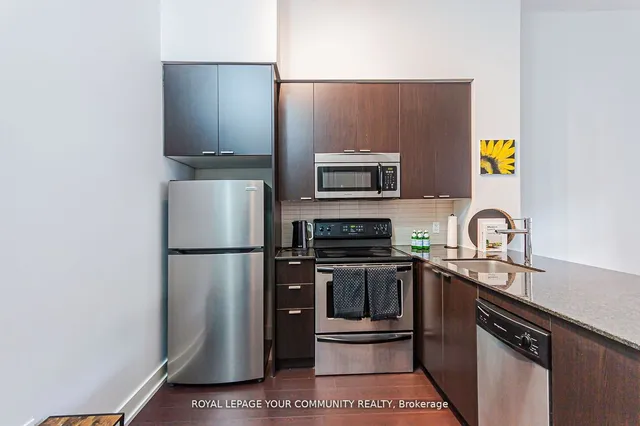 Additional image 6 of 23 Sheppard Ave Unit 302
