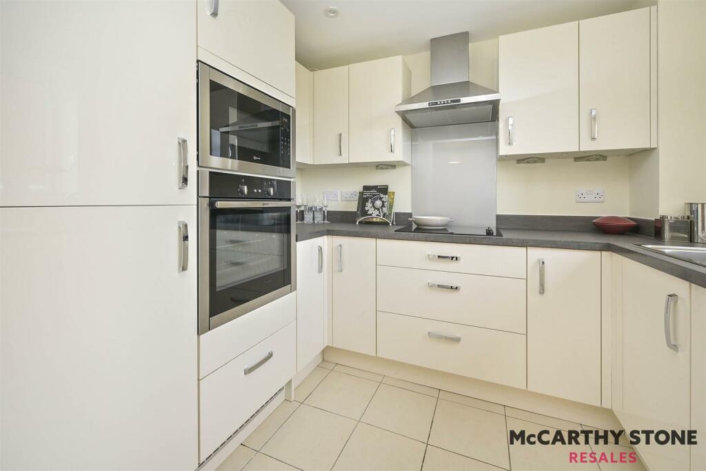 Additional image 20 of Eleanor House, London Road, St. Albans . AL1 1NR