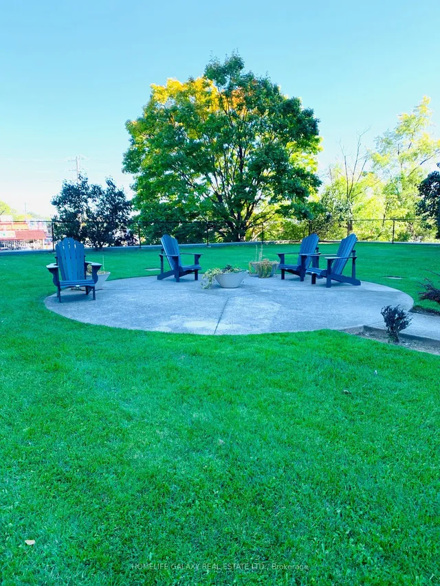 Additional image 38 of 2 Glamorgan Ave Unit 213