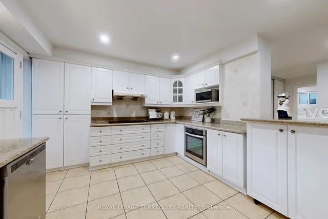 Additional image 7 of 219 Dunview Ave