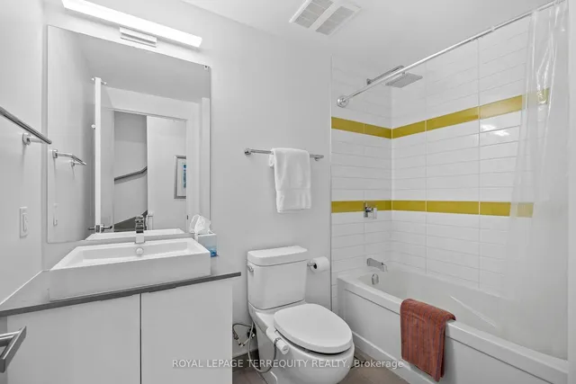 Additional image 15 of 38 Howard Park Ave Unit 157