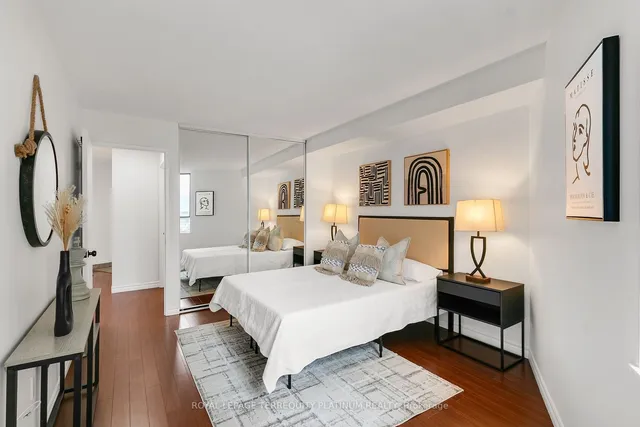 Additional image 16 of 270 Queens Quay Unit 1408