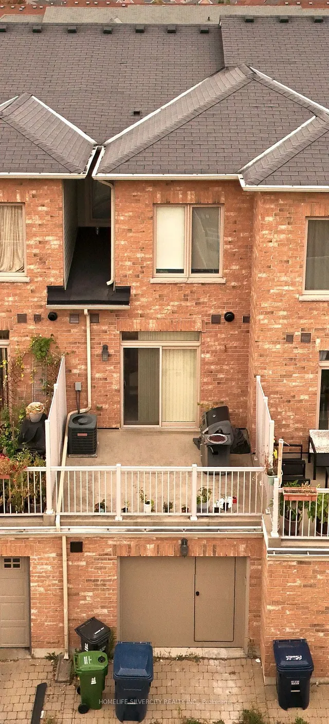 36 Lily Cup Ave