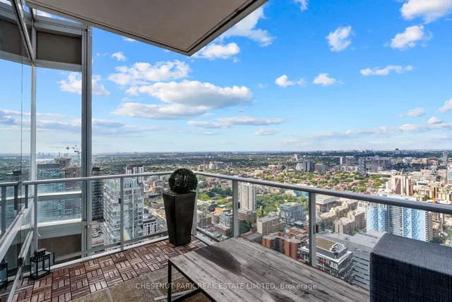 Additional image 19 of 180 University Ave Unit 5203