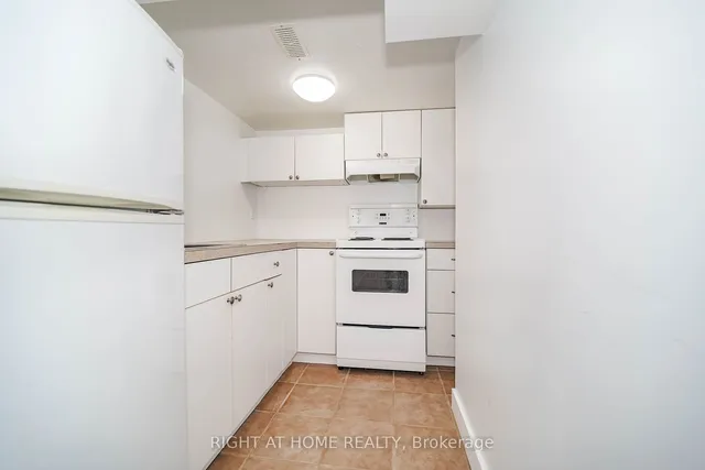 Additional image 30 of 1360 Woodbine Ave